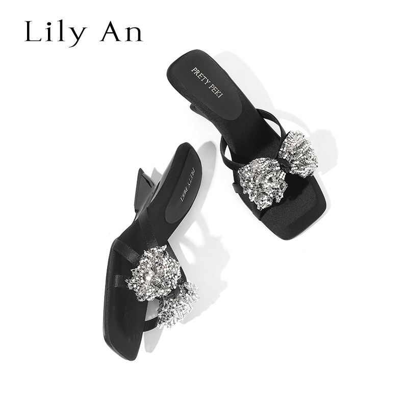 【Lily an X Qianjinfeng】Bow-Knot High-Heeled Outdoor Slippers for Women, Fashionable Summer Wedge Heel Square-Toe Sandals