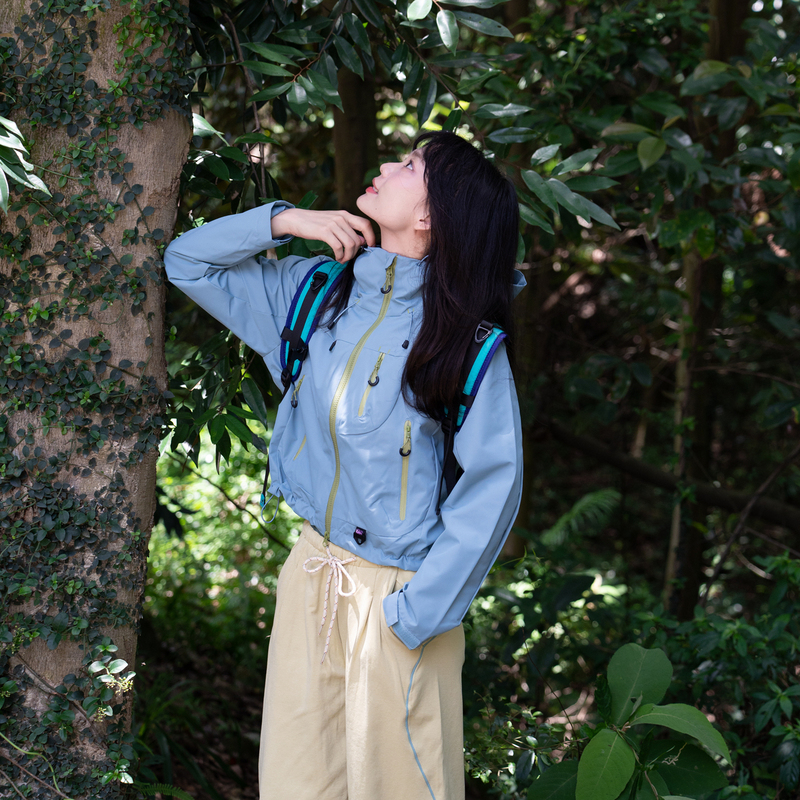 I Really Like the Contrasting Color Short Windbreaker Jacket for Women with Hood, Outdoor Windproof and Water-Repellent Mountaineering Three-In-One Jacket I Really Like the Contrasting Color Short Windbreaker Jacket for Women with Hood, Outdoor Windproof and Water-Repellent Mountaineering Three-In-One Jacket