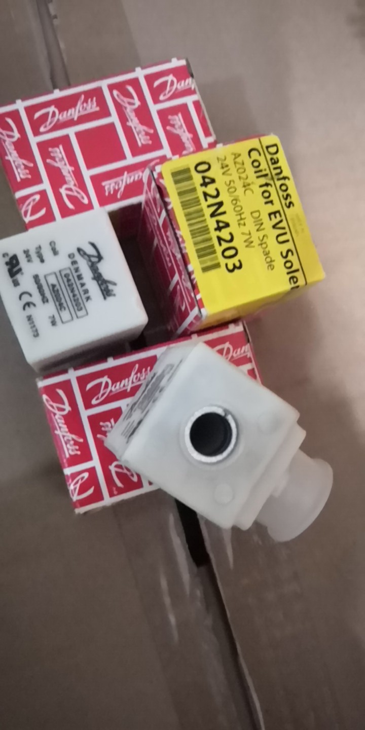 Danfoss solenoid valve coil 042N4203 AC24V 7W original fit 042N0843 DC24V 9 5W