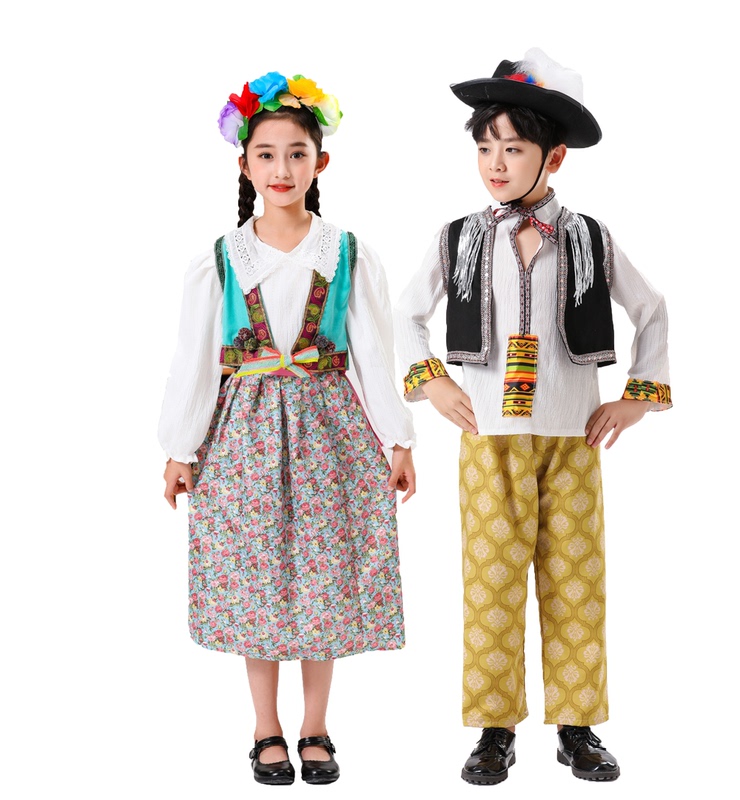 Foreign Ethnic Costumes, Hungarian National Costumes, Croatian Costumes, European Region Costumes, Romanian Costumes Foreign Ethnic Costumes, Hungarian National Costumes, Croatian Costumes, European Region Costumes, Romanian Costumes