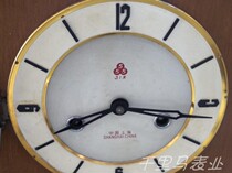 Mechanical 31-day clock Shanghai three-five spot clock second-hand Domestic wooden shell copper movement clock clearance transfer