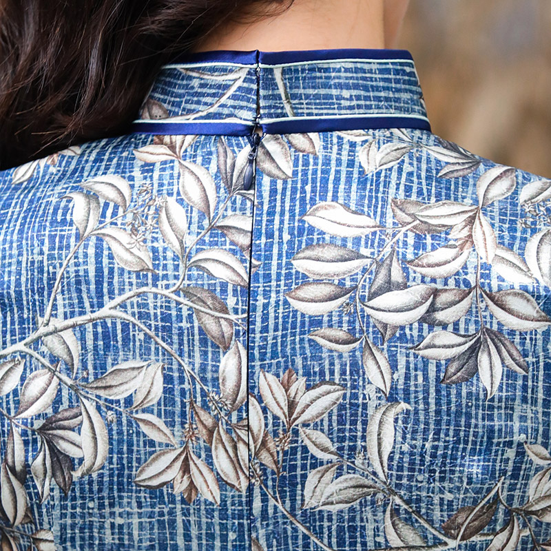 Silk cheongsam, summer clothing, lightweight retro dress, 2021 years, light style Silk cheongsam, summer clothing, lightweight retro dress, 2021 years, light style