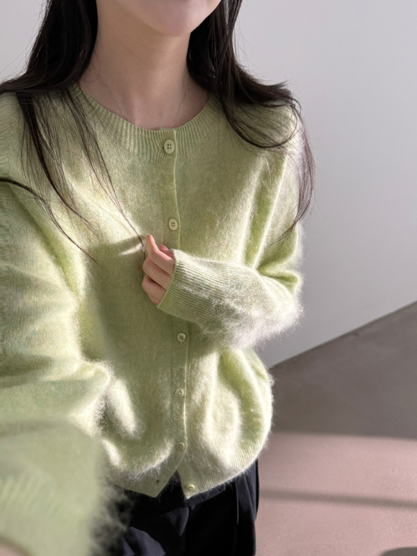 Korean-Style Simple Solid Color Soft Light Green 92.8% Sheep Wool Cashmere Brushed Knit Cardigan Women's Sweater Outerwear Korean-Style Simple Solid Color Soft Light Green 92.8% Sheep Wool Cashmere Brushed Knit Cardigan Women's Sweater Outerwear