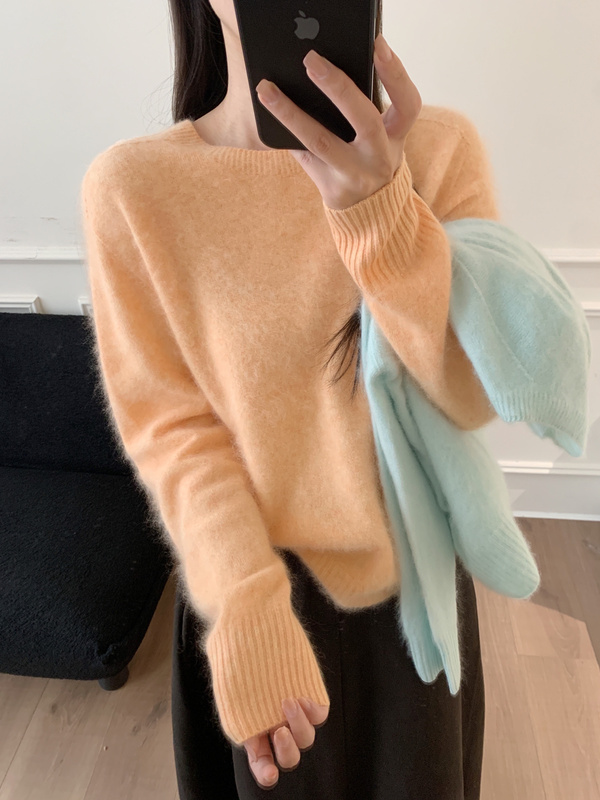 Korean Style Simple Soft Light Yellow 88.7% Sheep Wool Cashmere Brushed Knit Sweater Women's Round Neck Sweater Casual
