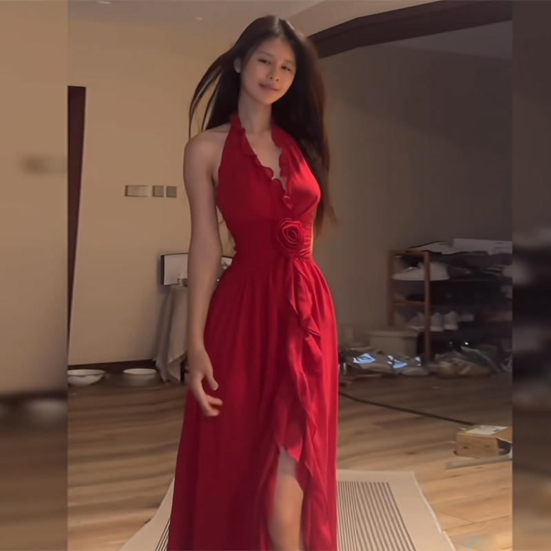 Sleeveless V-Neck Halter Dress with Gentle Temperament, Ruffled Backless Long Dress, Beach Dress, Long Flowing Summer Dress