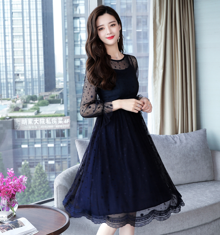 Mùa thu 2018 mới của phụ nữ Hàn Quốc khí chất Váy ngắn tay dài Váy ren nữ đầm nhún eo che bụng