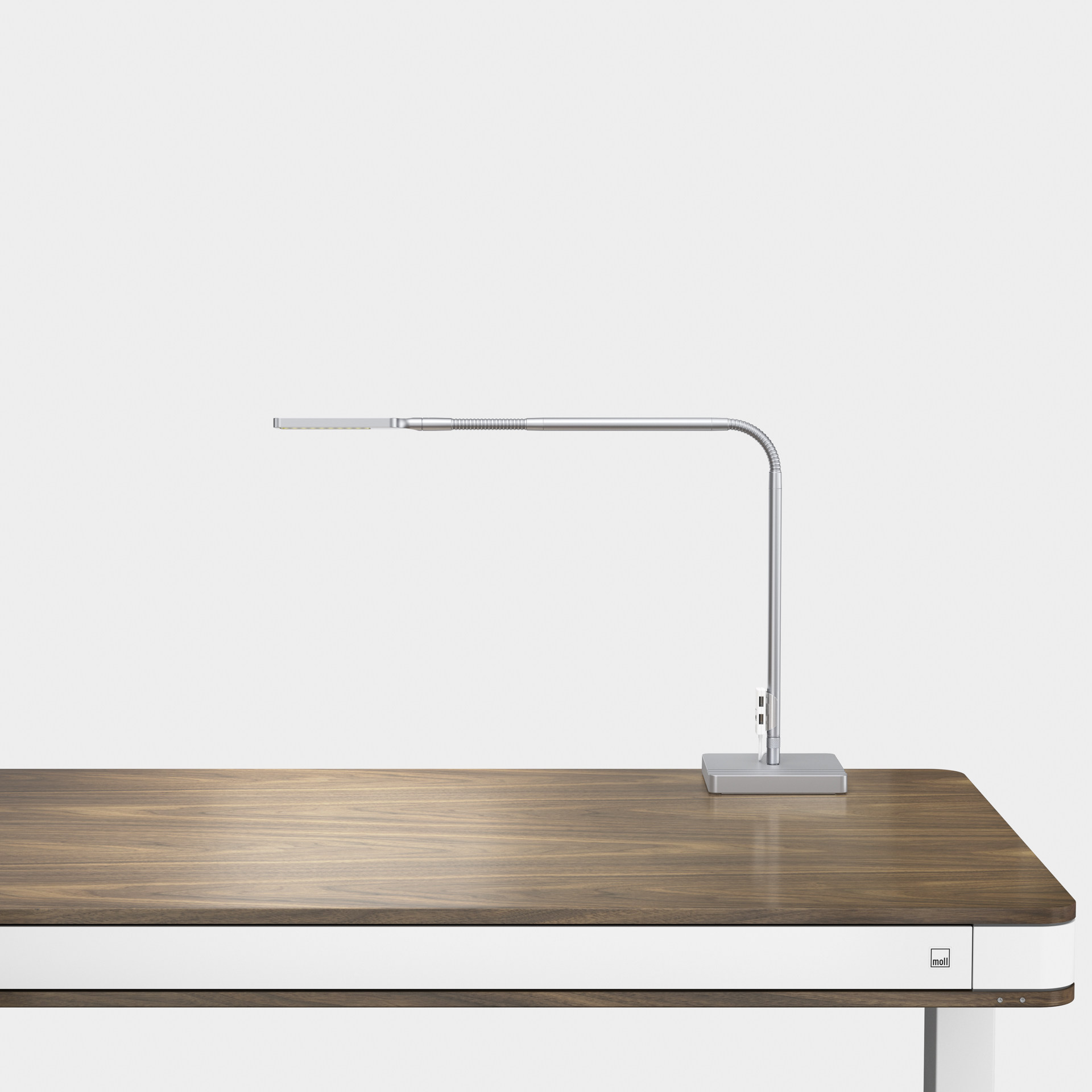 German direct mail Moore moll L7 eye protection lamp reading table lamp children's learning with USB charging simple design