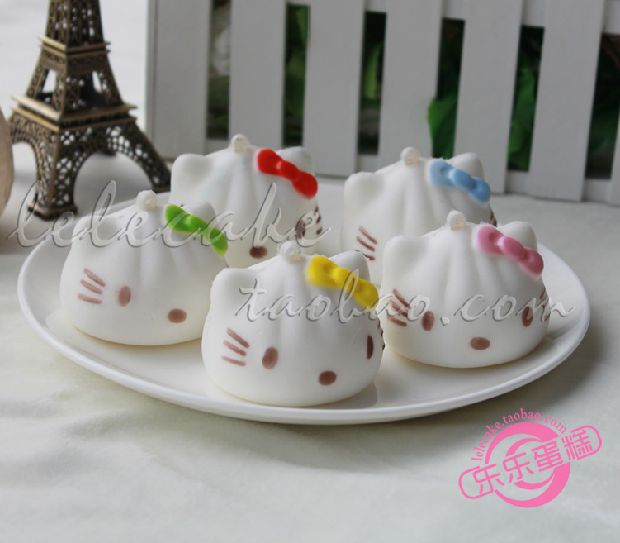 Mô phỏng Bánh mì Bánh mô phỏng HELLO KITTY Buns Đồ chơi nhà trẻ em Đồ chơi thông hơi Dim Sum xe tăng đồ chơi