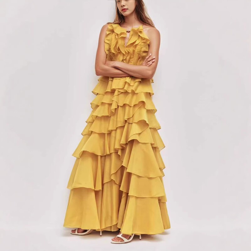 High-End Resort Banquet Dress Long Irregular Dress 2026 Spring Solid Color Ruffled Halter Layered Cake Dress