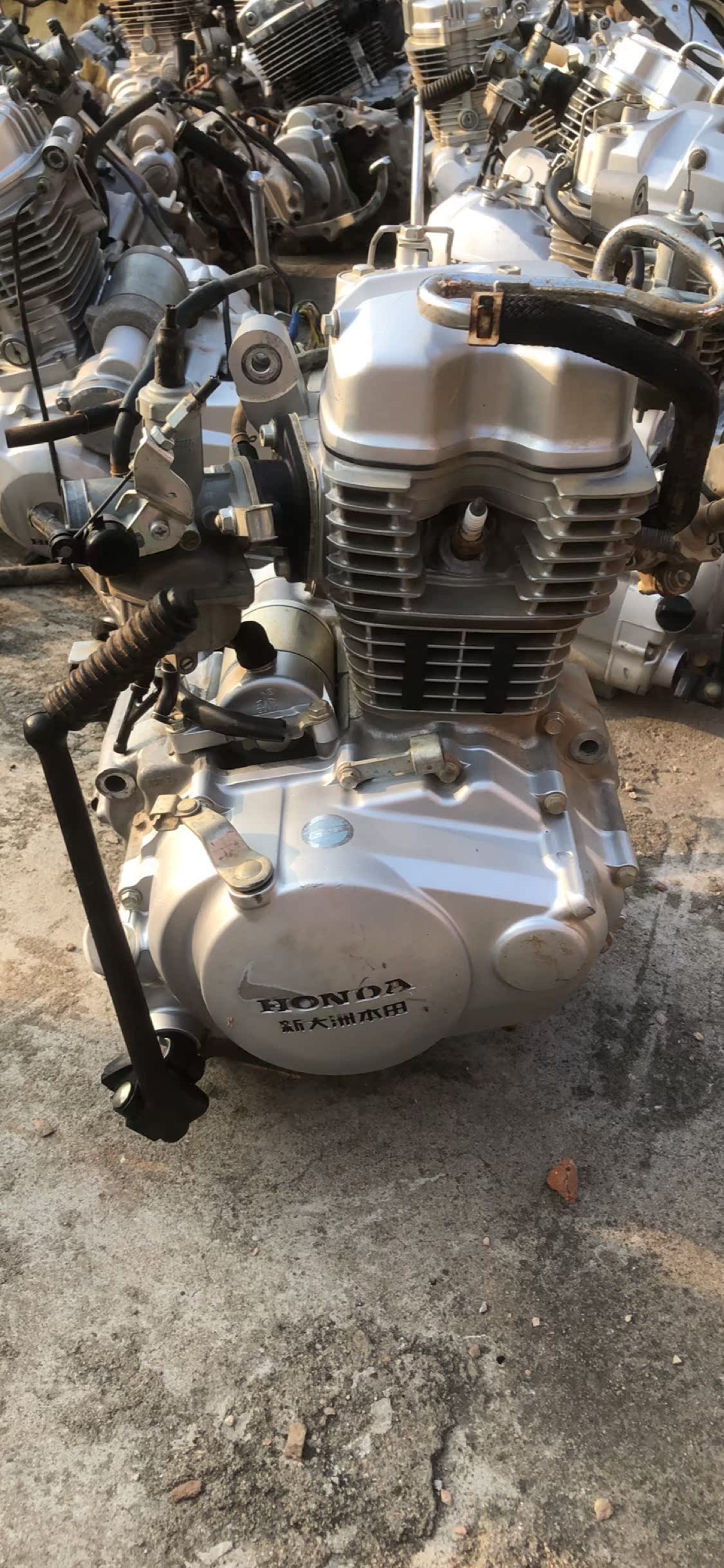 Second Hand Locomotive Engine Honda C B f125 Small War Hawk