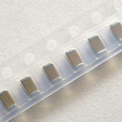 Patch capacitor 1206 100uF 107K X7R 10% 50V