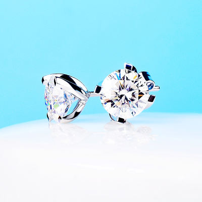 Unique whirlwind four-pronged cultivated diamond stud earrings, 18k white gold 50 points 1-carat single diamond men's and women's earrings, simple and individual