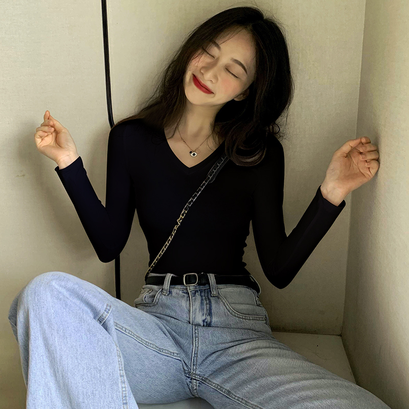 Black V Neck Bottoming Shirt for Women, Spring & Fall Inner Wear, 2026 New Pure Cotton Long-Sleeved T-Shirt, Slim Fit and Slimming Look, Early Spring Top