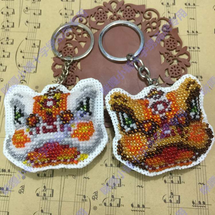 A miga cross embroidered bead embroidered key ring double-sided embroidered gold and silver dancing lion 2 optional