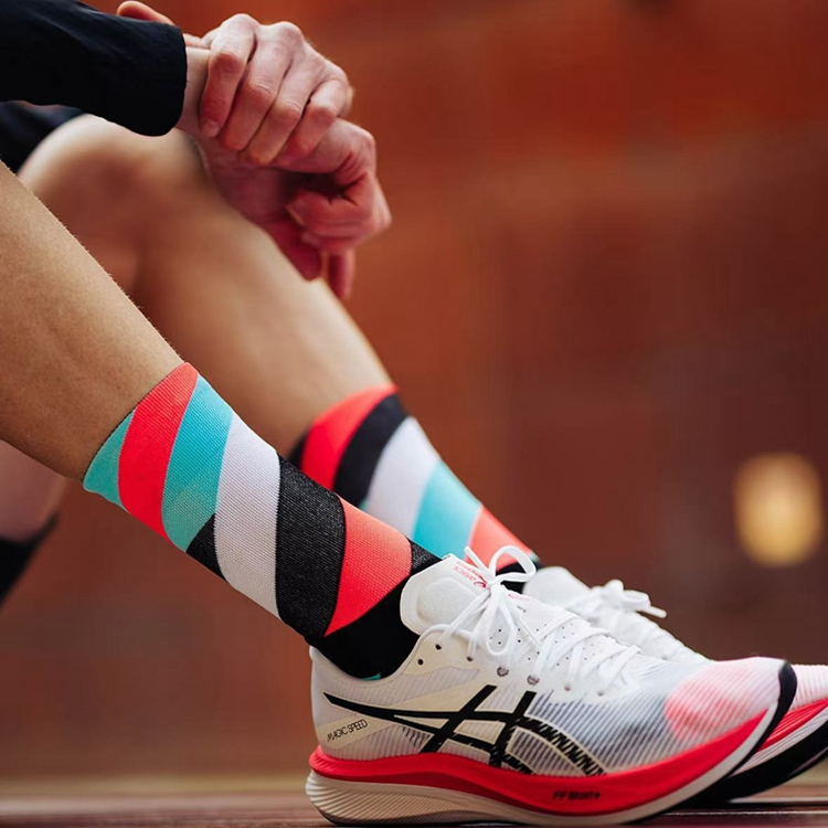 German Incylence Professional Sports Running Socks, Marathon, Cross-Country Running, Cycling, Fitness, Same Style for Men and Women