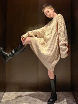 Pregnant womens sweater foreign air-reduced-age style 2022 autumn and winter new fashion models Net red personality Aging Spicy Tidal Moms Blouses