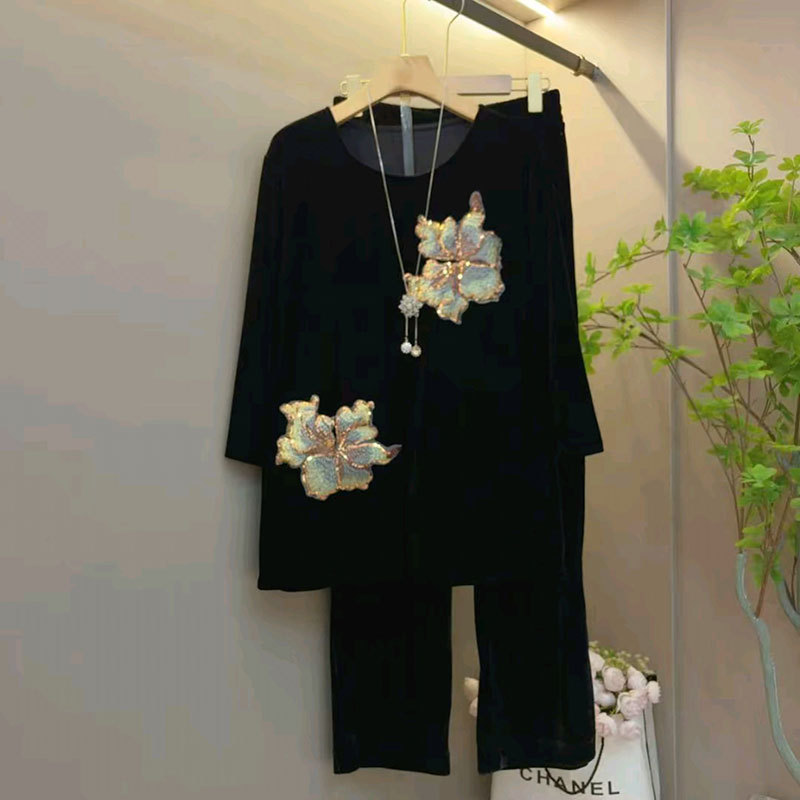 Autumn Plus-Size Women's Clothing 2026 New Chinese Style Heavy-Duty Youthful Loose Versatile Fashion Velvet Top and Pants Two-Piece Set
