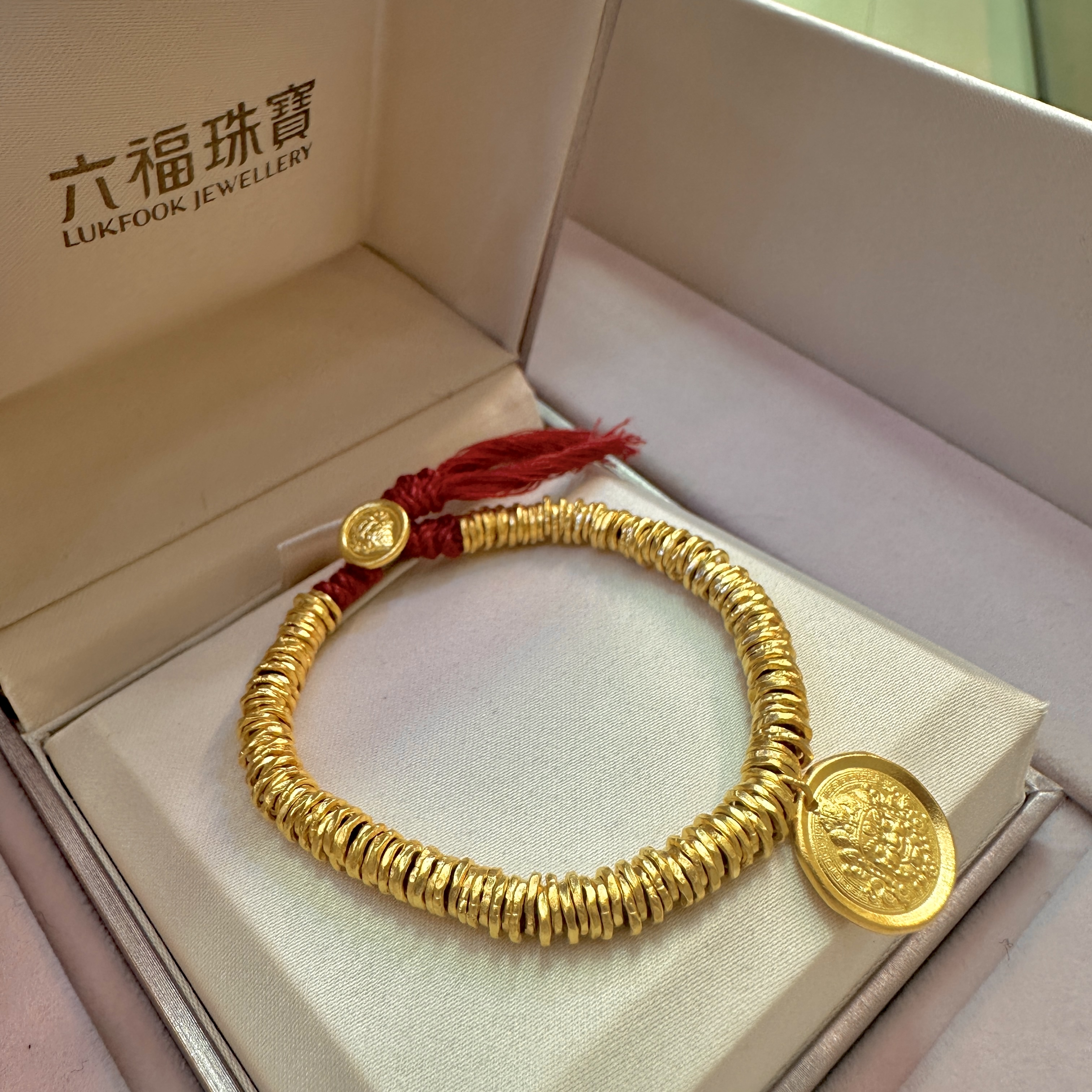 Luk Fook Jewellery コイルゴールドブレスレット フォーチュン ヘリテージシリーズ 純金ブレスレット 価格