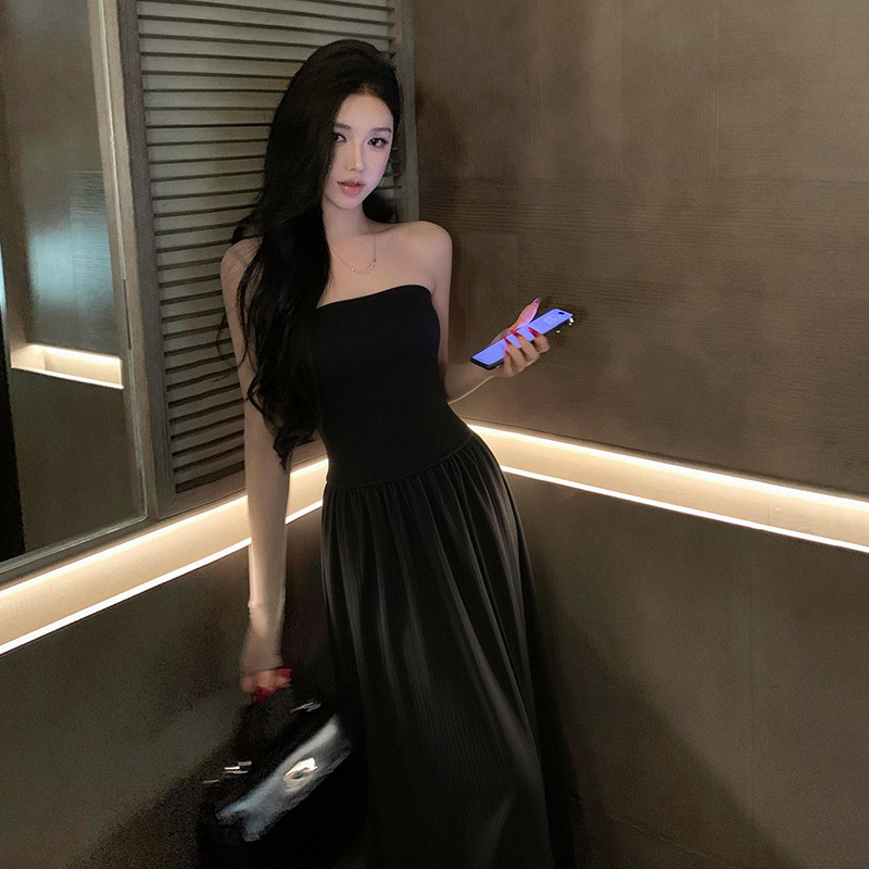 French-Style Black Strapless Dress for Women, 2026 New Hepburn-Style Pleated Elegant Waist-Slimming A-Line Long Dress French-Style Black Strapless Dress for Women, 2026 New Hepburn-Style Pleated Elegant Waist-Slimming A-Line Long Dress