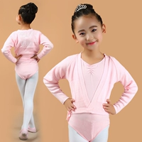 Розовый свитер