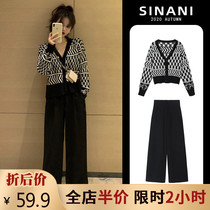 Net red 2021 new large size female autumn fat mm autumn coat showing thin age Foreign style two-piece set temperament