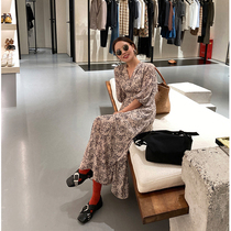 WXLSTUDIO 2021 New Korean version of resort style V collar dress women Summer chiffon floral skirt temperament