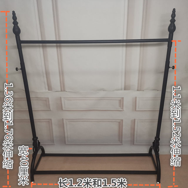 ຮ້ານຂາຍເສື້ອຜ້າເຫລັກ Retro hanger display rack horizontal bar side hanging display rack floor-standing women's clothes hanger combination rack
