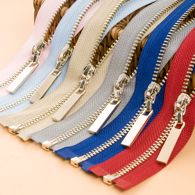 No. 3 metal open-end zipper small leather jacket red zipper copper teeth strong pull-resistant leather skirt split lengthened zipper strip