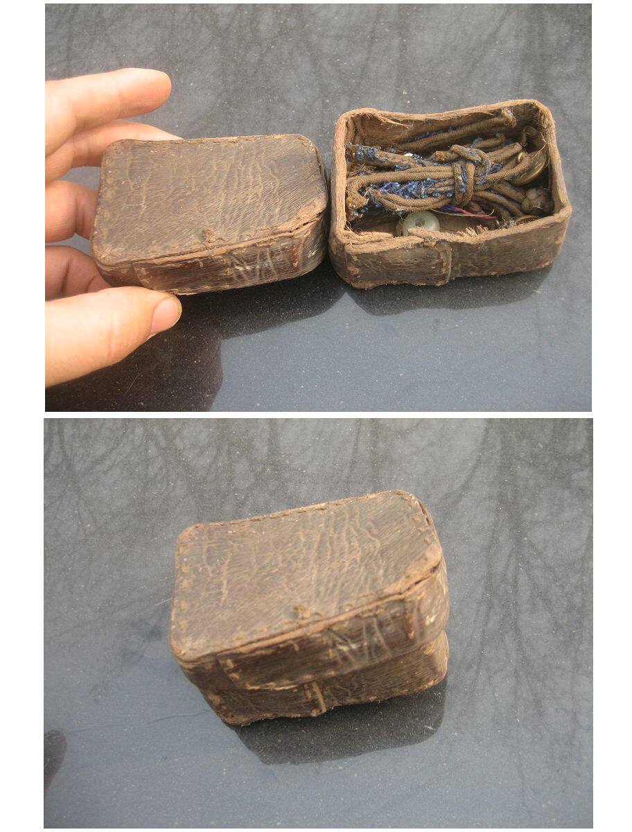 The craftsmanship where the Qing Dynasty sturdy old bark box lost is placed valuables small box quaint collection