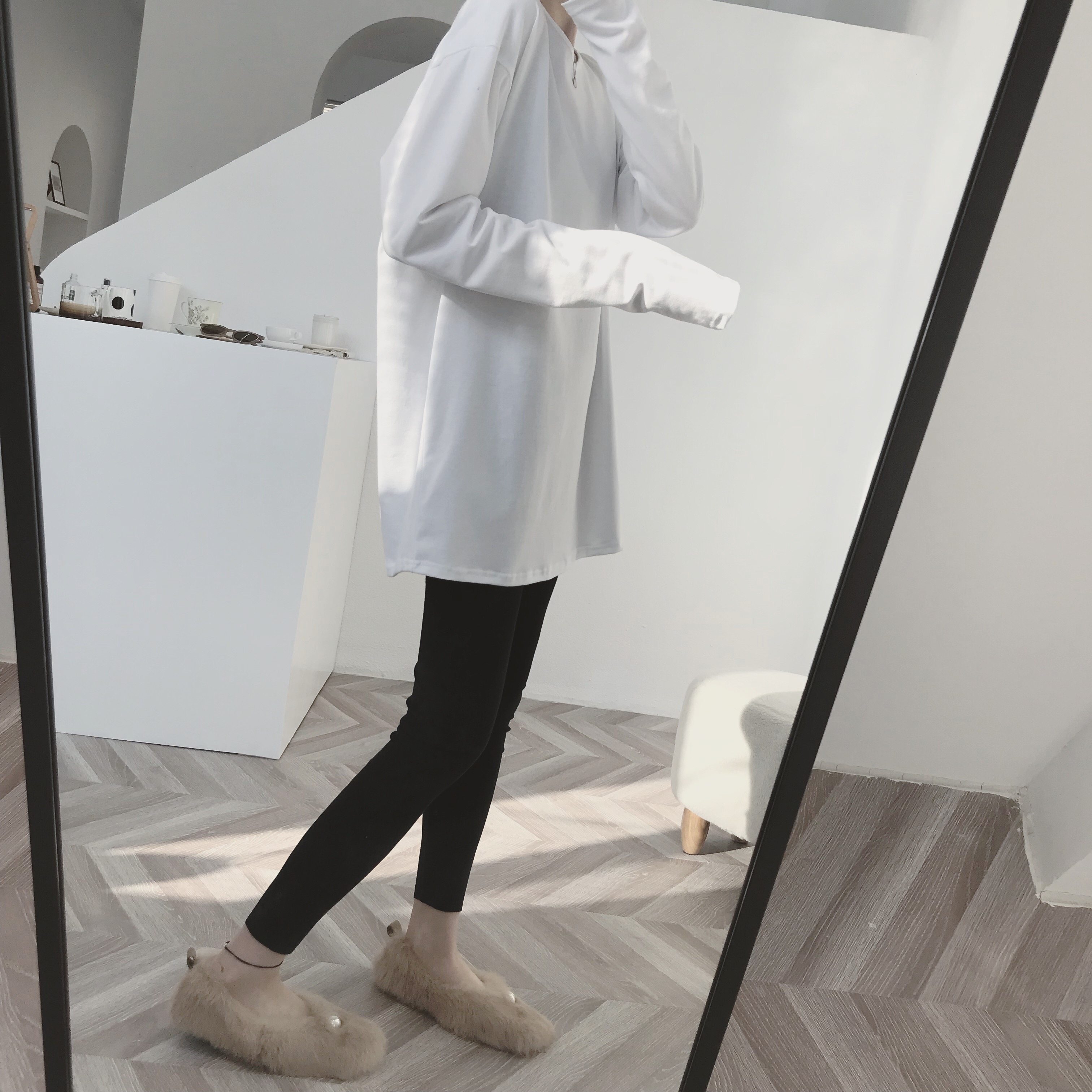 Big Meng family early spring new white base shirt women's 2020 new medium and long-sleeved T-shirt women's inner jacket Western style