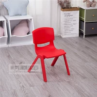 Красное кресло