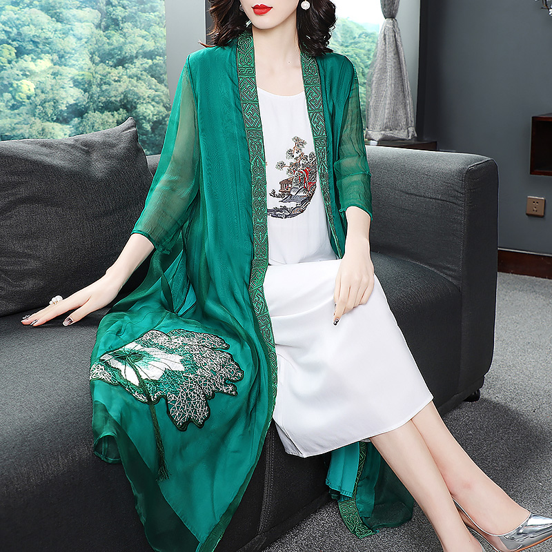 mô hình Vintage Tang áo váy hào của phụ nữ so với đầu gối 2019 mùa hè dâu lụa mới cardigan thêu lỏng áo điều hòa không khí