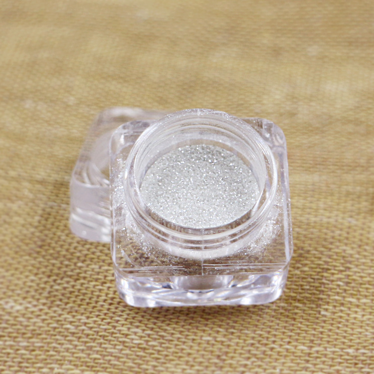 Bóng mắt bột tinh tế pearlescent bột kim cương Romeo trắng có độ bóng cao bột làm sáng mắt pearlescent tằm bột kim cương sáng phấn bắt sáng maybelline