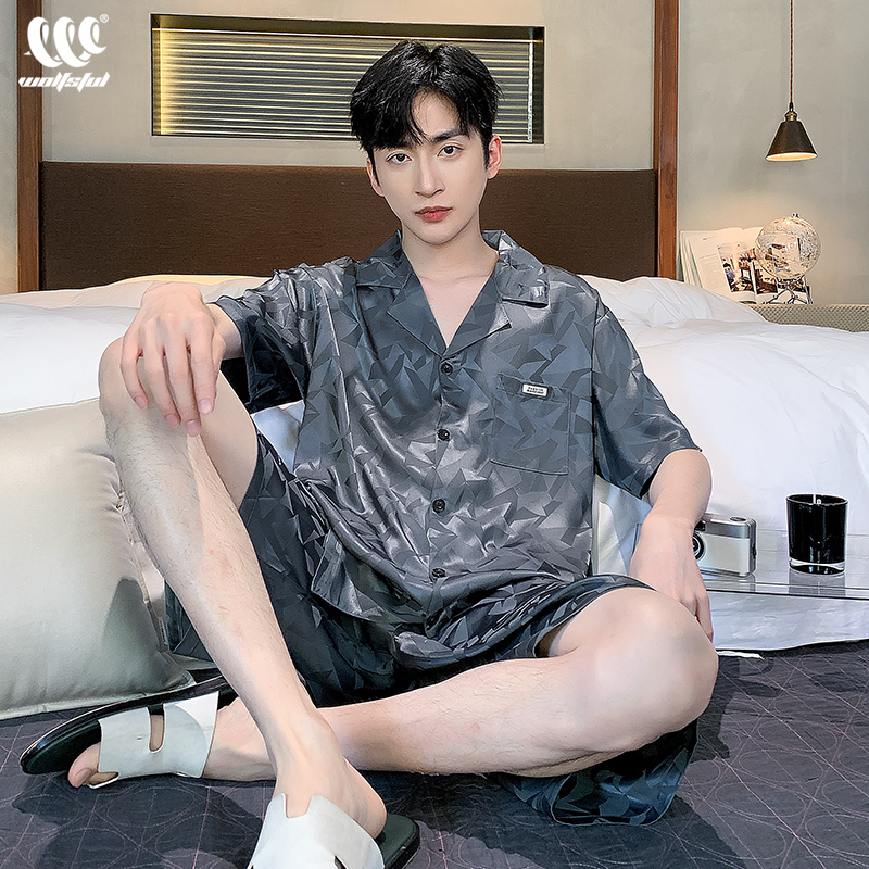 Pajamas for Men, Summer Thin Ice Silk Short-Sleeved Diamond Pattern Luxury Silk Large Size Men's Light Luxury Home Wear Set Pajamas for Men, Summer Thin Ice Silk Short-Sleeved Diamond Pattern Luxury Silk Large Size Men's Light Luxury Home Wear Set