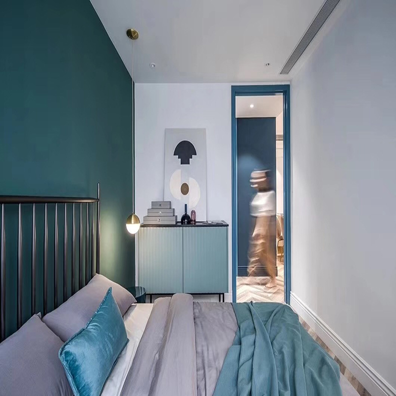 The German Ehrisman import wallpaper in the form of a