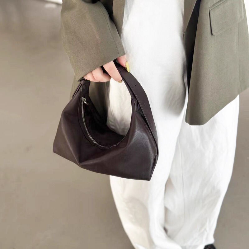 Genuine Leather Niche Cloud Lunch Box Bag Dumpling Bag Women's Fashionable and Exquisite Handbag Underarm Shoulder Crossbody Small Tote Bag