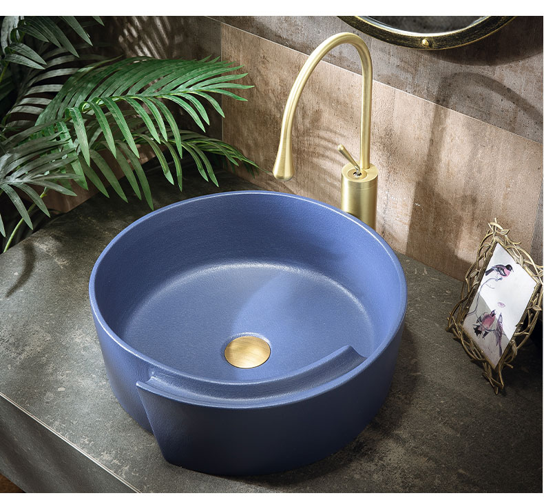 Sink on the small family toilet lavabo single basin basin ceramic basin is the basin that wash a face wash basin