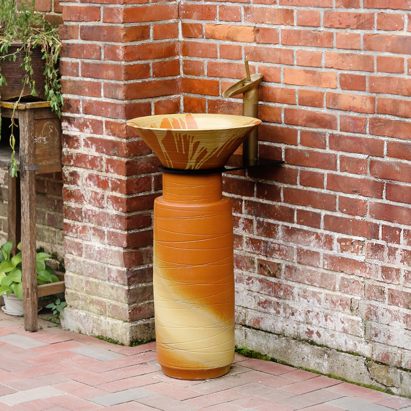 Pillar lavabo toilet stage basin integrated industrial wind landing balcony face ceramic basin is suing the column column