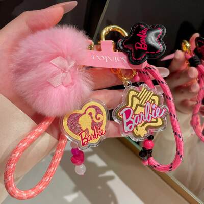 Chow Tai Fook SOINLOVE Heart-shaped Barbie Star Gold Medal Mobile Phone Pendant, Pure Gold VR1995 VR1996