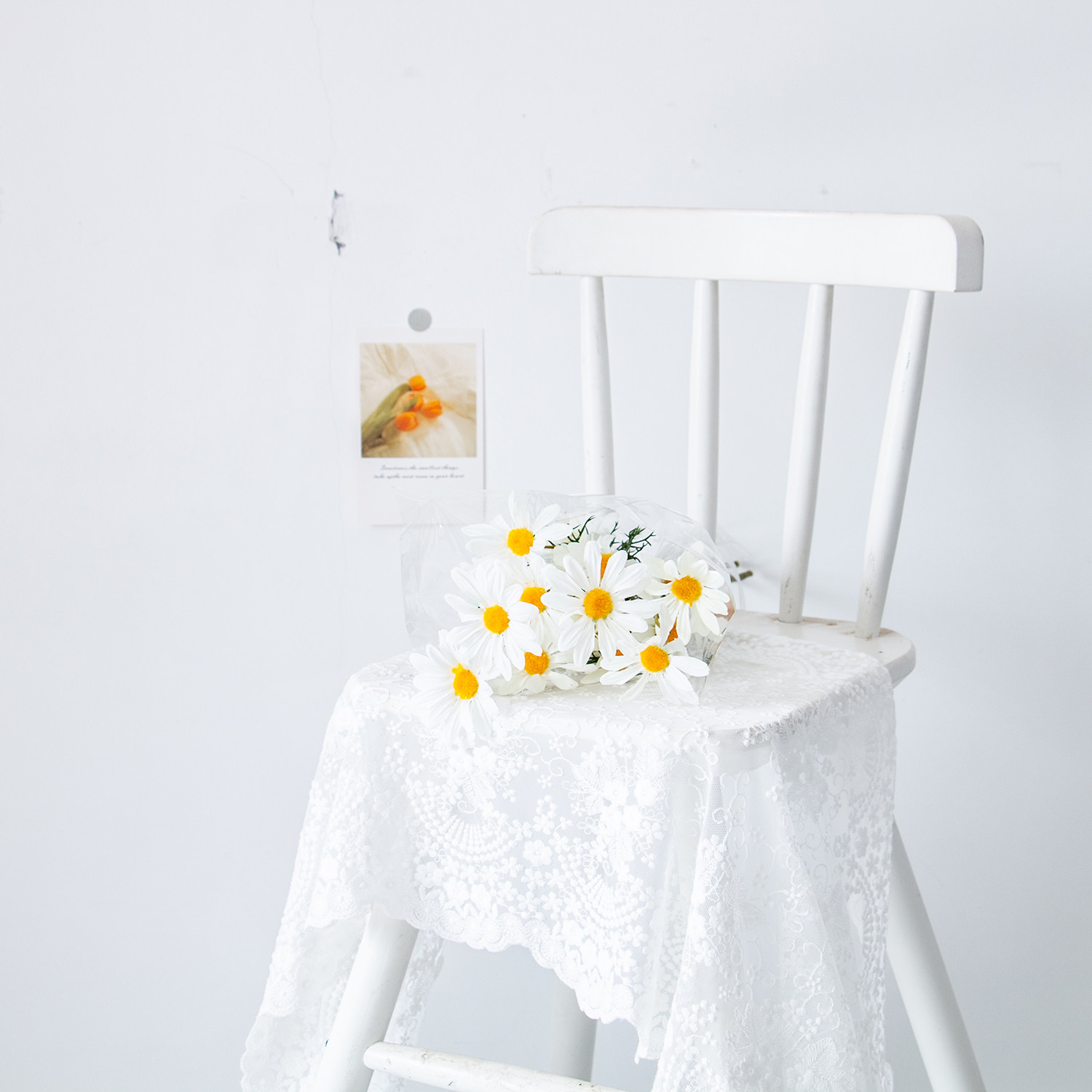 ins emulation small daisy bouquet false floral hand hold swing for the flower photo-prop mesh red decorative photo background cloth