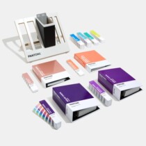 2019 New Edition PANTONE Official Color Pan Tong CU Reference Color Library 12 Designers Full Color Cards