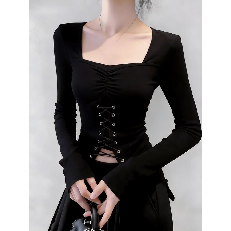 Black Spicy Girl Style Short T-Shirt with Straps, Fitted at the Waist, Elegant and Stylish Design Top for Women in Spring