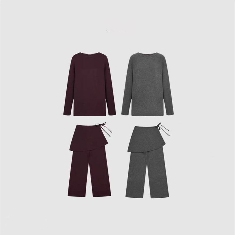 "Leisurely Leisure" Long-Sleeved T-Shirt/Sweatpants Fashion Set "Leisurely Leisure" Long-Sleeved T-Shirt/Sweatpants Fashion Set
