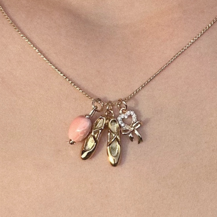 Joyee Jewelry · Ballerina Gold Clavicle Chain, Girly, Fresh and Versatile Necklace