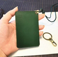 Темно-зеленый