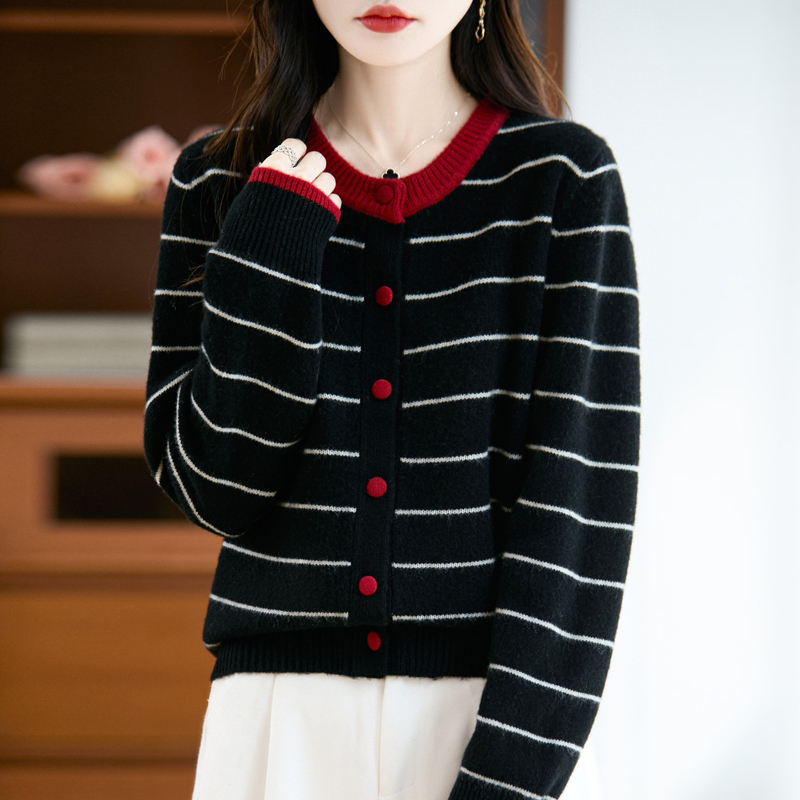 100% Pure Wool 2026 Autumn and Winter New Women's Loose Polo Collar Half-Zip Pullover Sweater 100% Pure Wool 2026 Autumn and Winter New Women's Loose Polo Collar Half-Zip Pullover Sweater