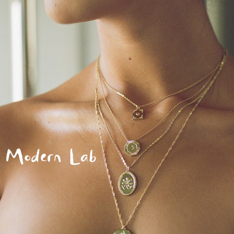 MODERN LAB French retro niche designer sterling silver carved geometric frame pendant collarbone chain necklace for women
