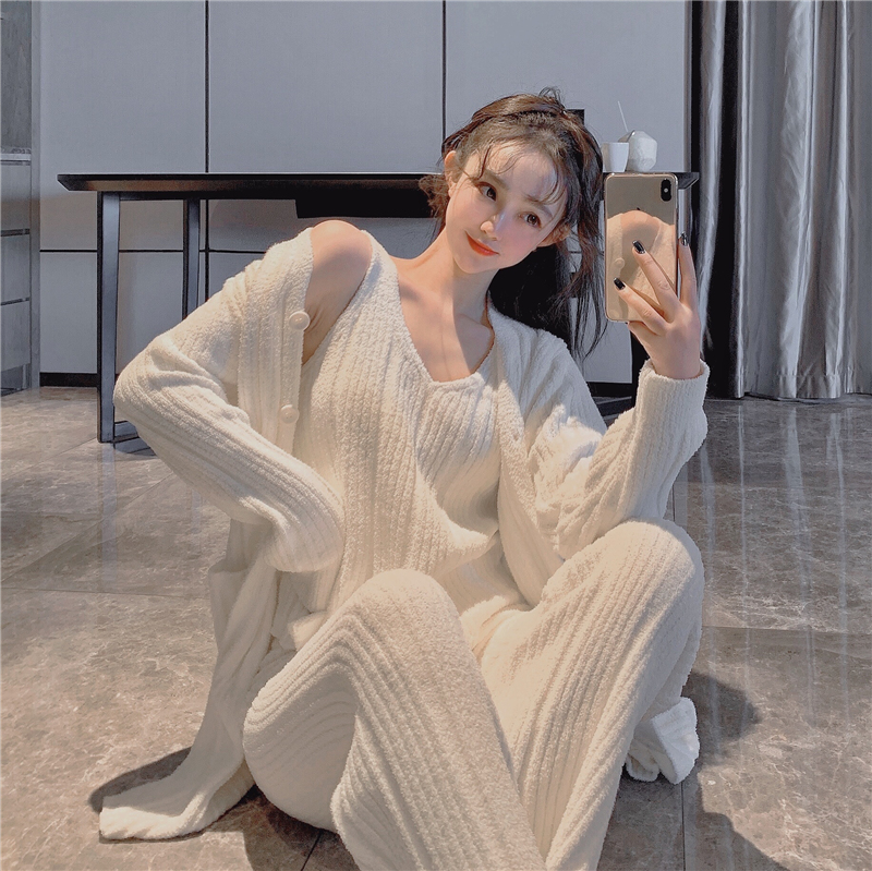 MAJE MANTAS coral fleece pajamas women's winter 2021 sexy soft thickened comfortable style homewear suit