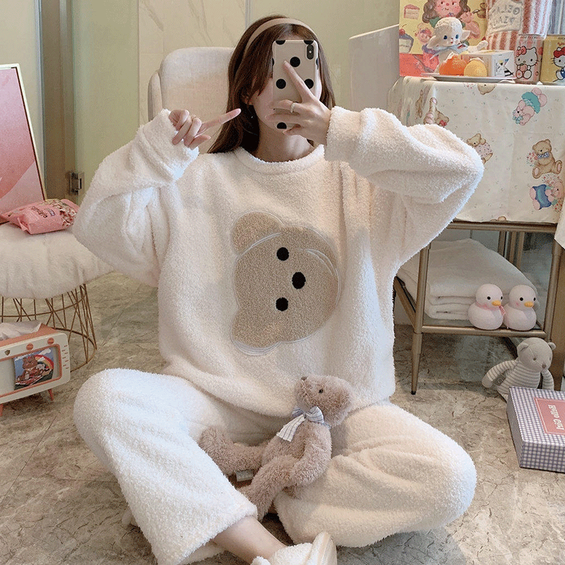 MAJE MANTAS coral fleece pajamas women's autumn and winter new rice grain fleece cute bear casual homewear suit