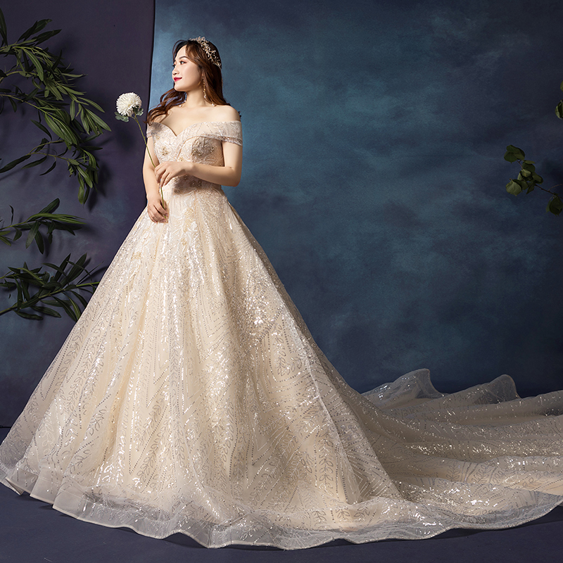 Large size wedding dress gown 2022 new bride fat person mm sister 200 catty 300 grams of slim one-shoulder luxurious woman